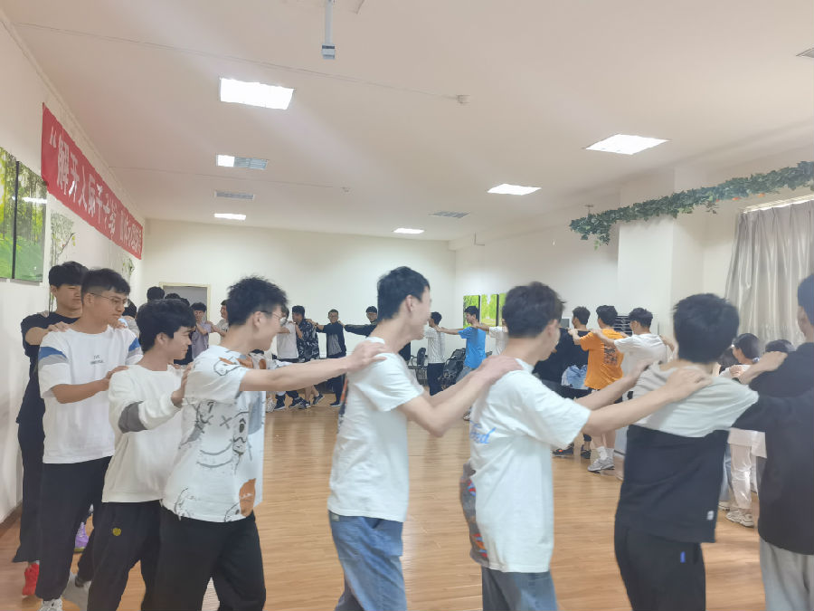 人际团辅 (4).jpg 365Bet官网登录入口
